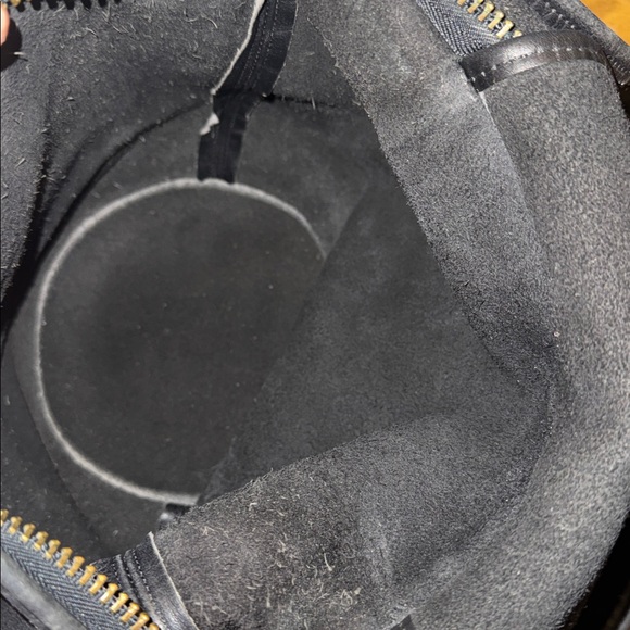 Vintage COACH 9953 Helen Berg's Legacy Black Leather Bucket Bag Brass Hardware - Picture 6 of 16